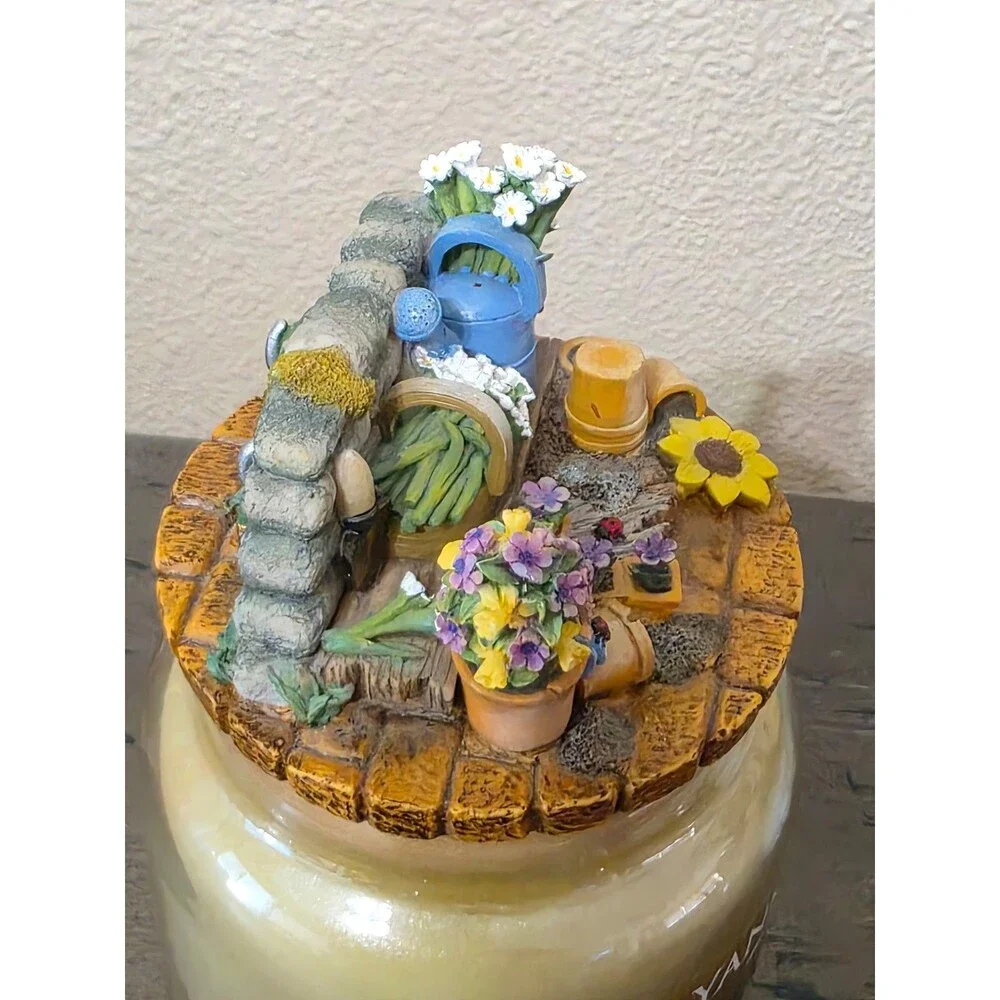 Retired  Yankee Candle Spa Fresh Unused Our America Topper 22oz Large Jar Rare